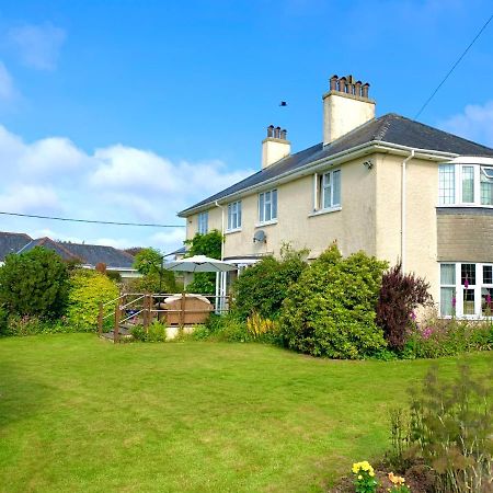 Hectors House Comfortable 4 Bed House In Mature Gardens Yelverton Exterior foto
