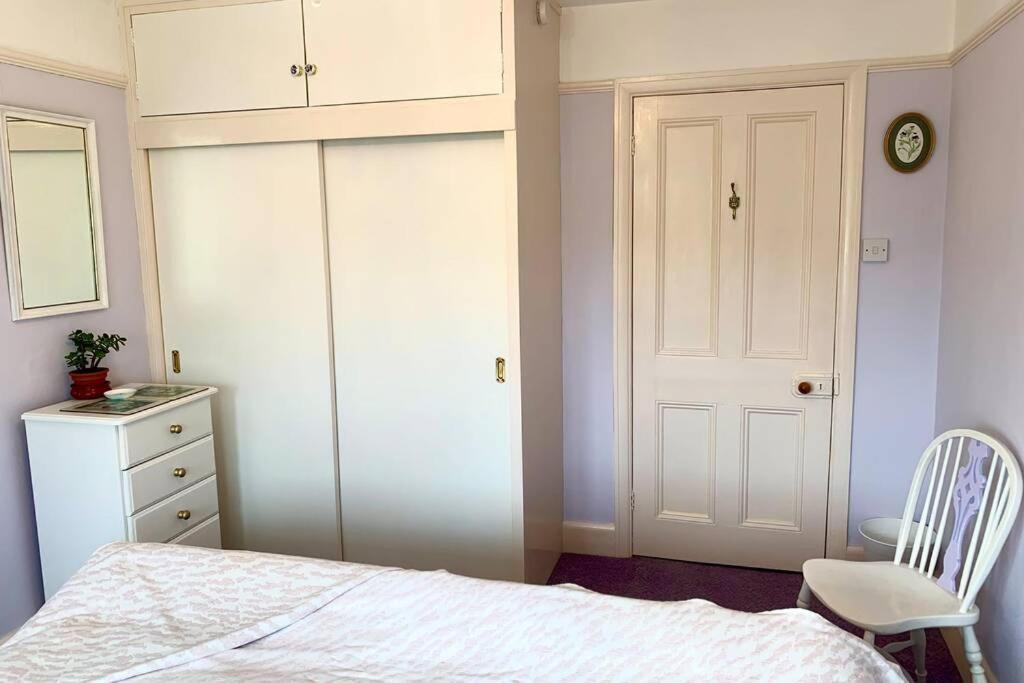Hectors House Comfortable 4 Bed House In Mature Gardens Yelverton Exterior foto