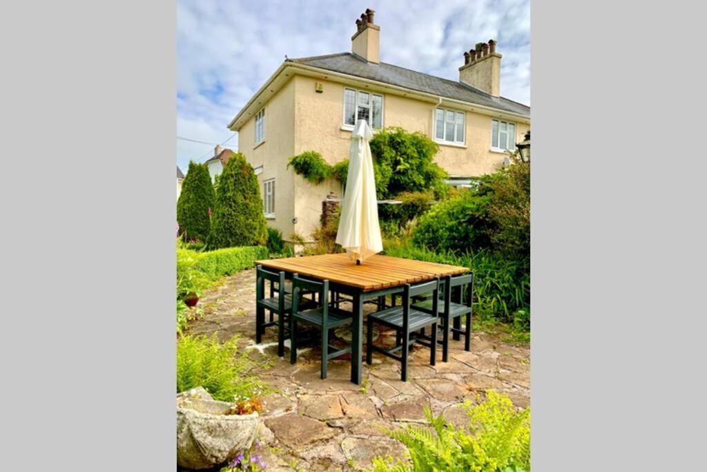 Hectors House Comfortable 4 Bed House In Mature Gardens Yelverton Exterior foto