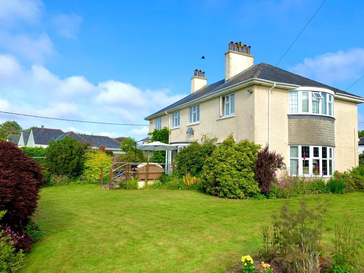 Hectors House Comfortable 4 Bed House In Mature Gardens Yelverton Exterior foto